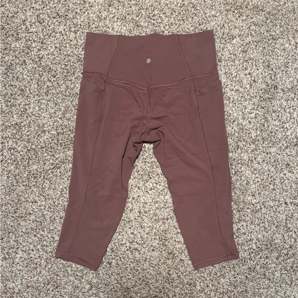 Athleta Women’s Salutation Stash Pocket II Capri - Picture 3 of 5